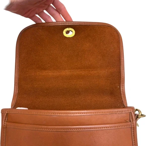 Coach English tan leather pocket purse 9755 - Picture 7 of 15